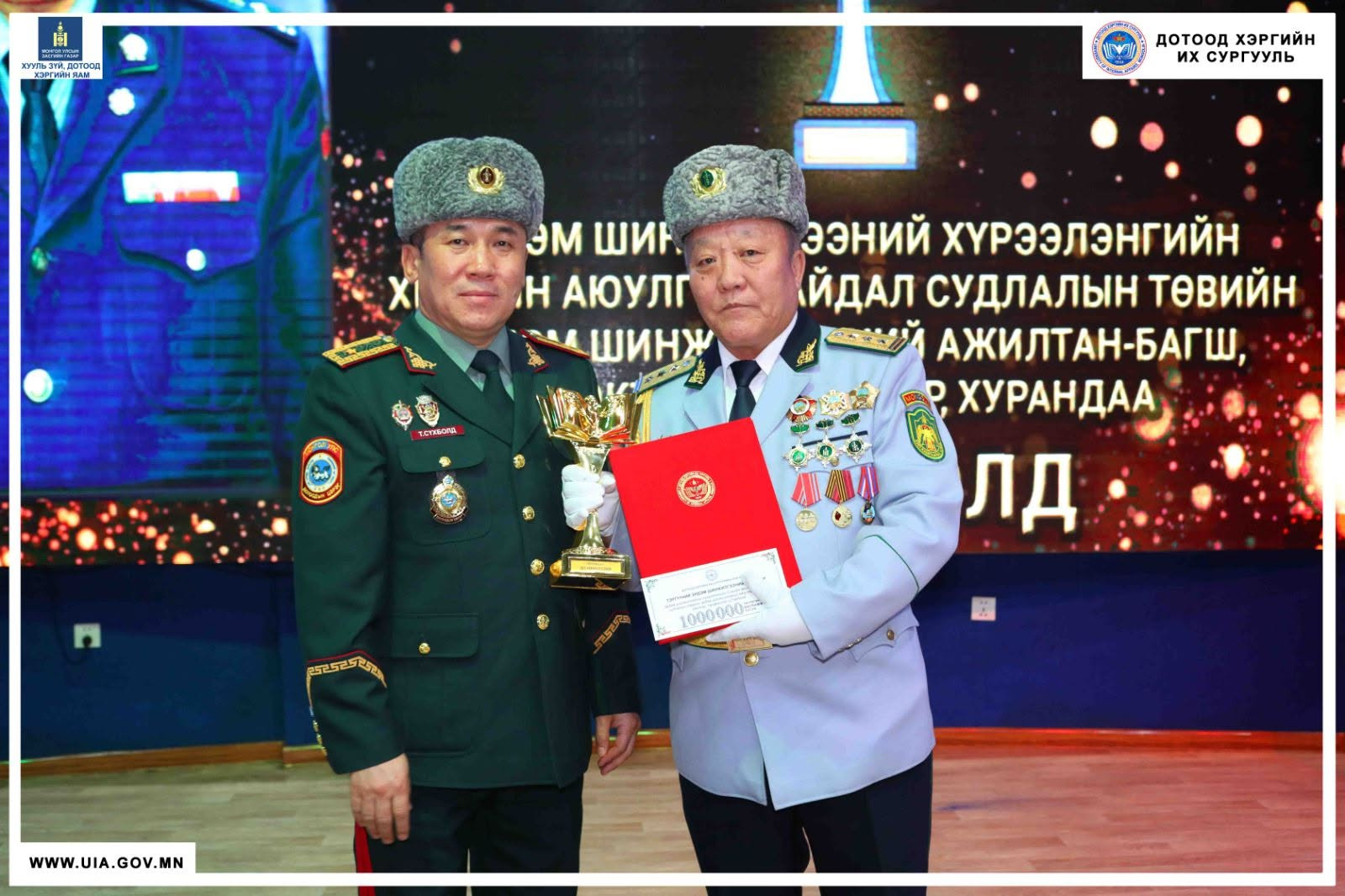 Профессор Ц.Ганболд: Эхлүүлсэн эрдмийн ажлаа дуусгахын тулд тасралтгүй ажиллах, ядахдаа ганц өгүүлбэр ч нэмж байх нь зүйтэй